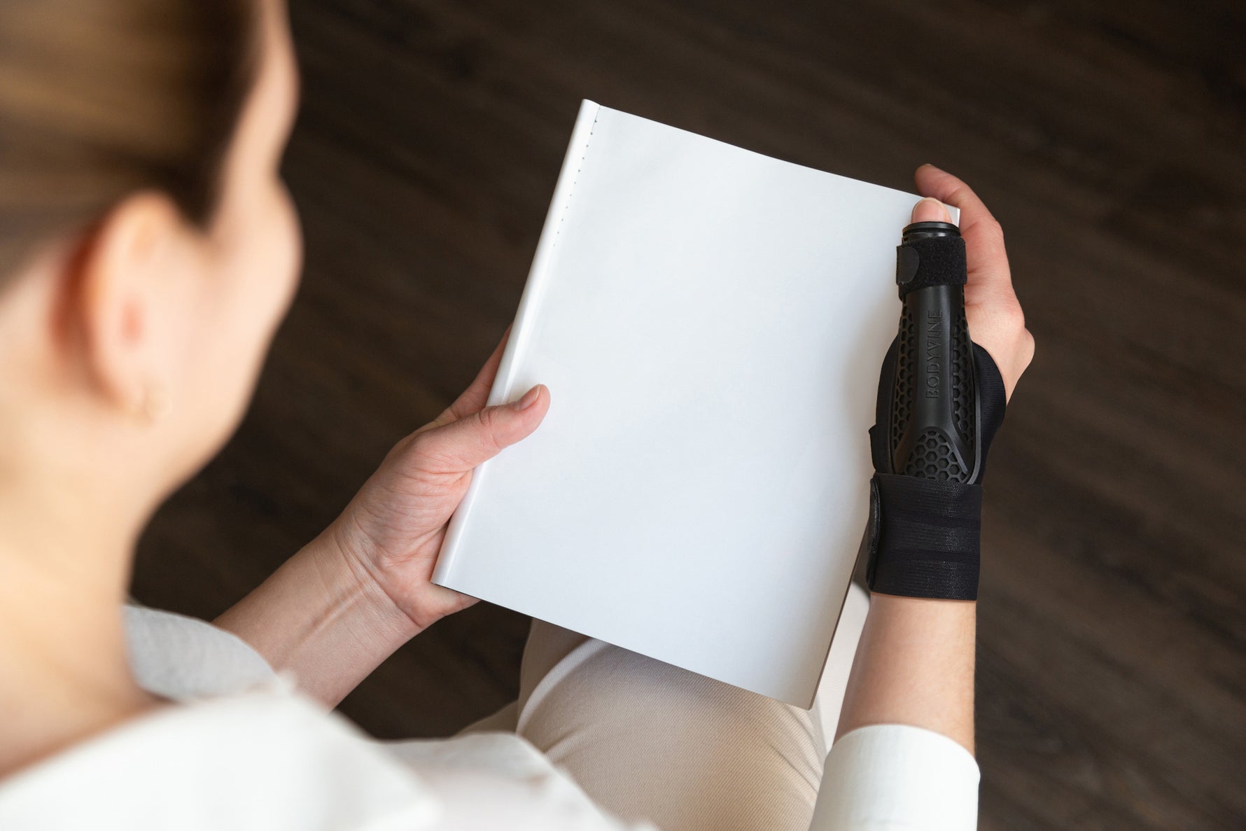 BODYVINE Adjustable Thumb& Wrist W/XC60